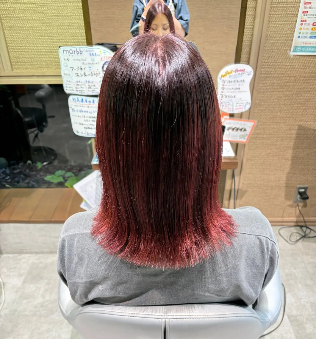 ミディアム カラー ボルドーカラー デザインカラー ハイライトカラー ハイライト ヘアカラー ✨️超ツヤ髪/ 超快眠スパ🫧山中のヘアスタイル