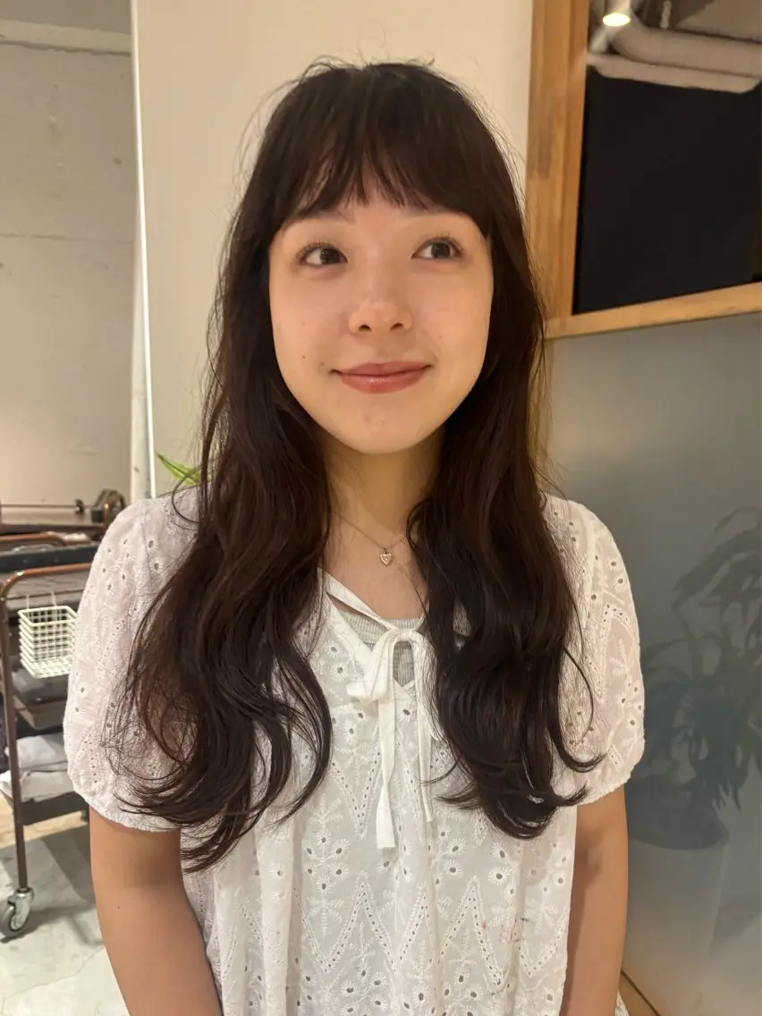 ロング カラー アッシュ ベージュカラー ブラウンカラー 透明感カラー オリーブベージュ カット ヘアカラー トリートメント ヘッドスパ mei|顔まわり ×透明感カラーのヘアスタイル