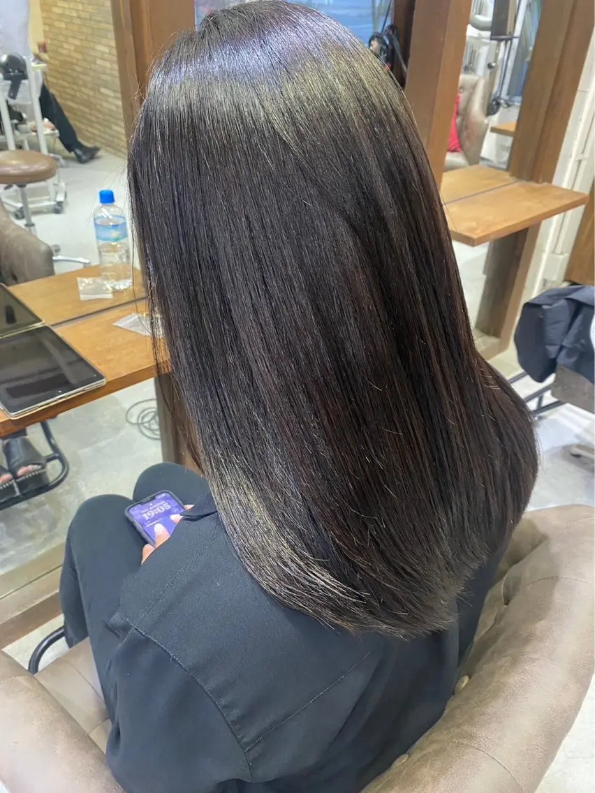 セミロング 神谷 亜結美のヘアスタイル