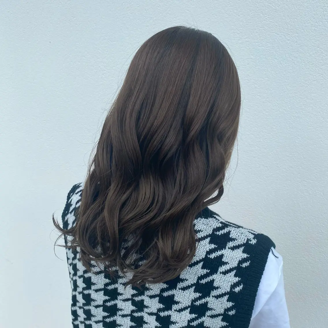 セミロング カラー アディクシーカラー バレイヤージュ ミストバング ブリーチ ブラウンカラー 韓国ヘア特化 💟 ララア 💟のヘアスタイル
