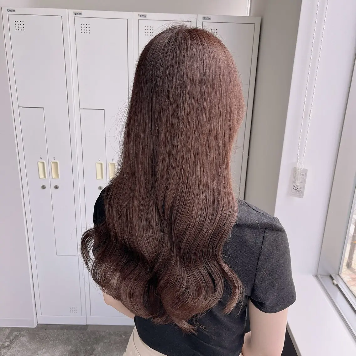 ミディアム カラー 黒髪 ブリーチ ブラウンカラー 透明感カラー ヘアカラー ⭐︎ にぃ⭐︎のヘアスタイル