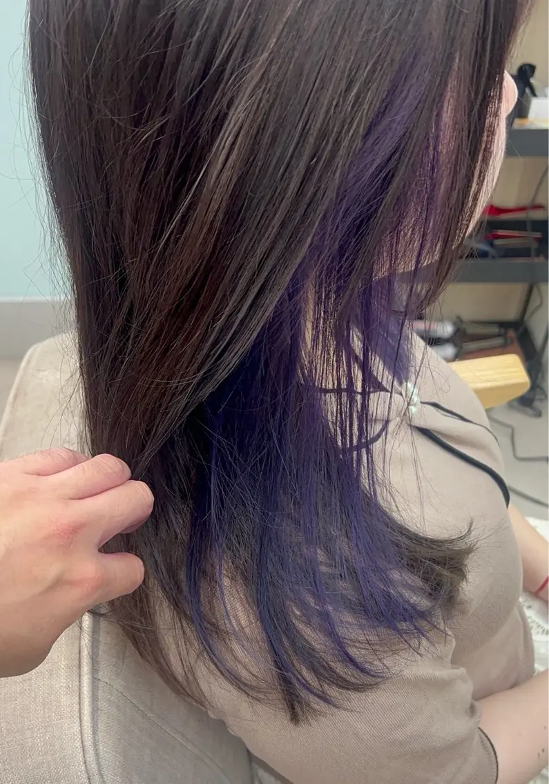 ミディアム カラー メンズ レイヤー ウルフ 弓木啓輔のヘアスタイル