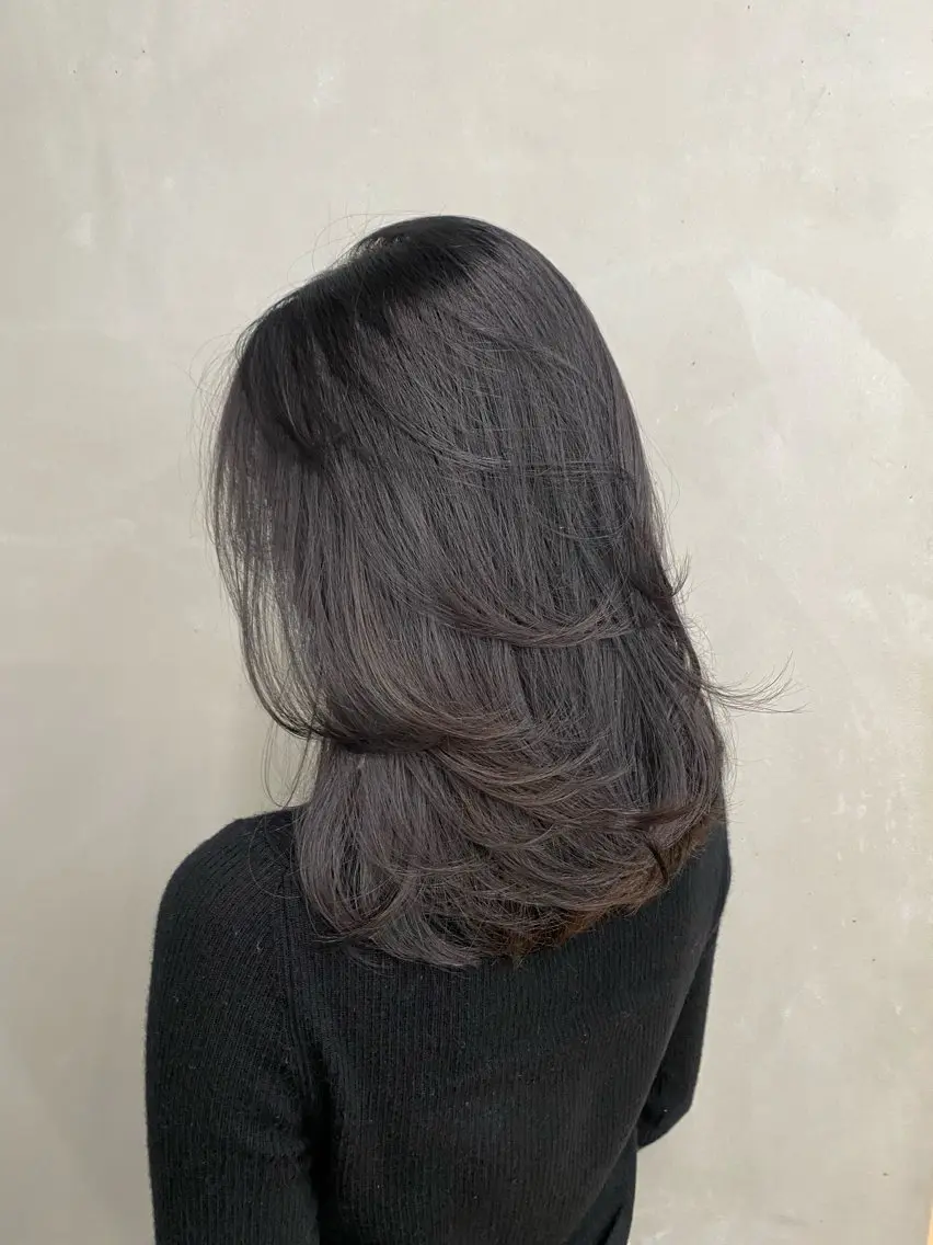 ミディアム カラー カット ヘアカラー トリートメント Saki/レイヤー/ 柔色カラー/顔まわりのヘアスタイル