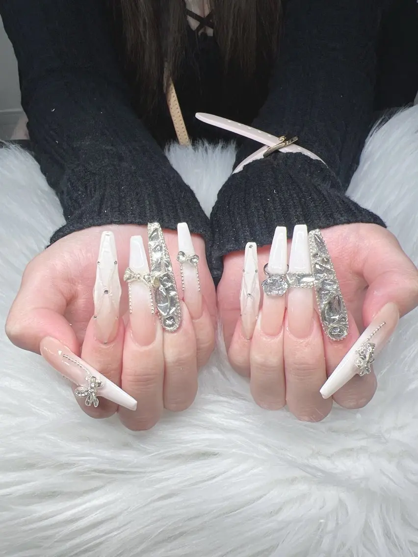 ネイル ハンドネイル Lee Nails チップ長さだし専門店のネイルデザイン