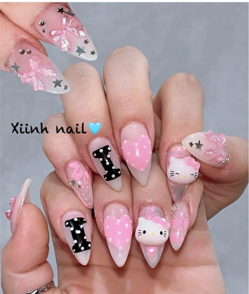 ネイル チークネイル 桜ネイル フットネイル ジェルネイル ハロウィン XIINH NAIL SALONのネイルデザイン