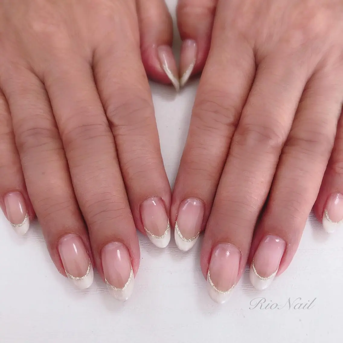 ネイル フレンチネイル ラメ(グリッター) nailsalon linneのネイルデザイン