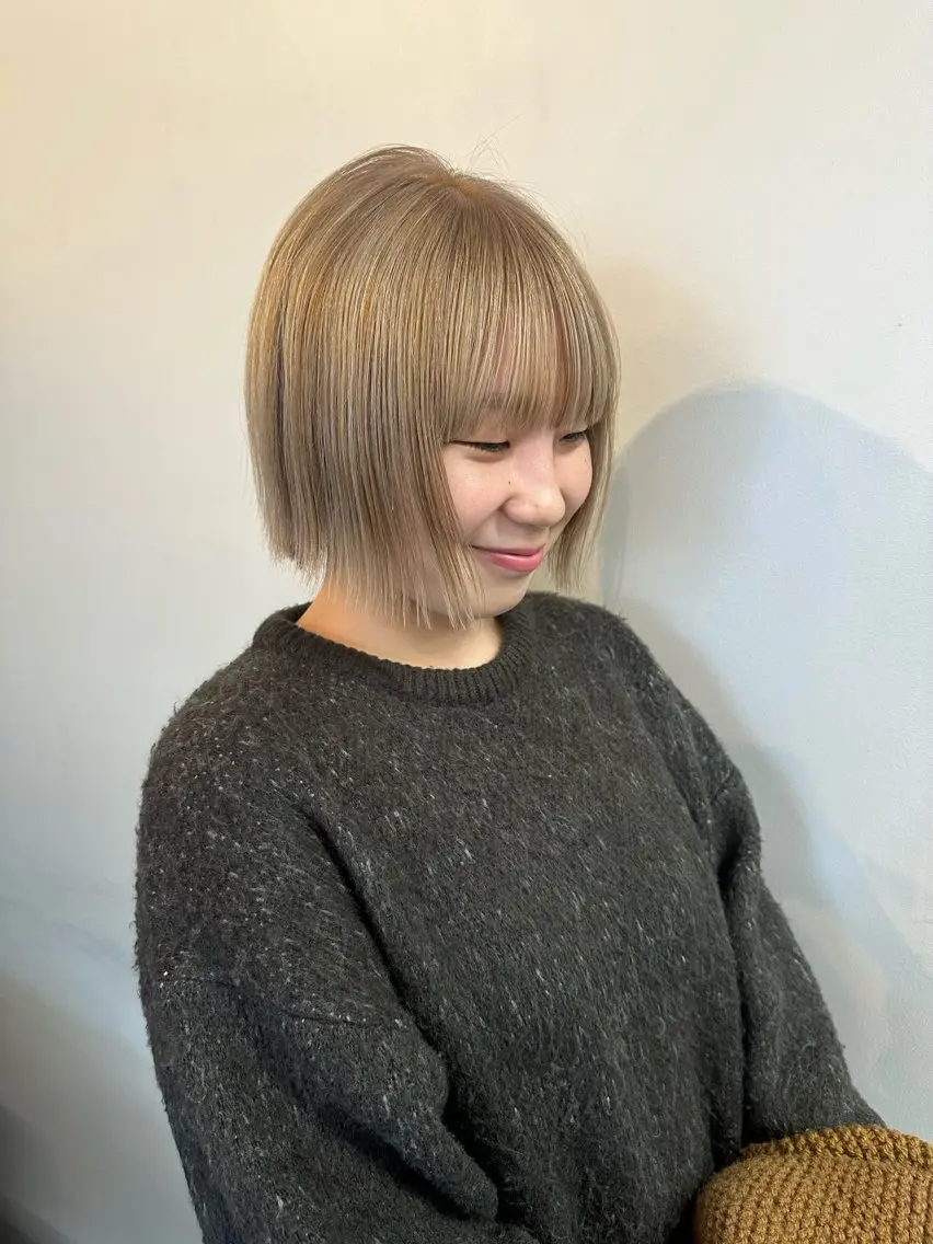 ショート ボブ ハッシュカット🎀 レイヤーカットのヘアスタイル