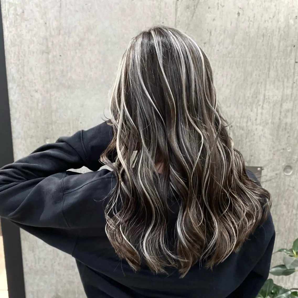 ロング カラー バレイヤージュ デザインカラー ハイライトカラー ハイライト レイヤーカット ヘアカラー 🌈透明感カラー ✨松田龍也🌈のヘアスタイル