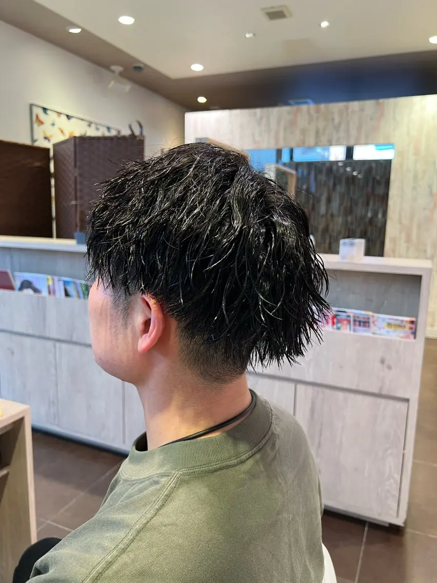 パーマ メンズ メンズパーマ スパイラルパーマ 諸橋 陸斗のヘアスタイル