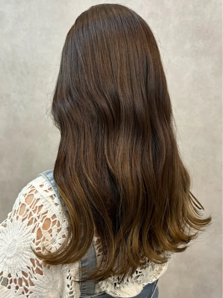 ロング カラー 【aini天王寺】 𝐚𝐢𝐫𝐢✂︎のヘアスタイル