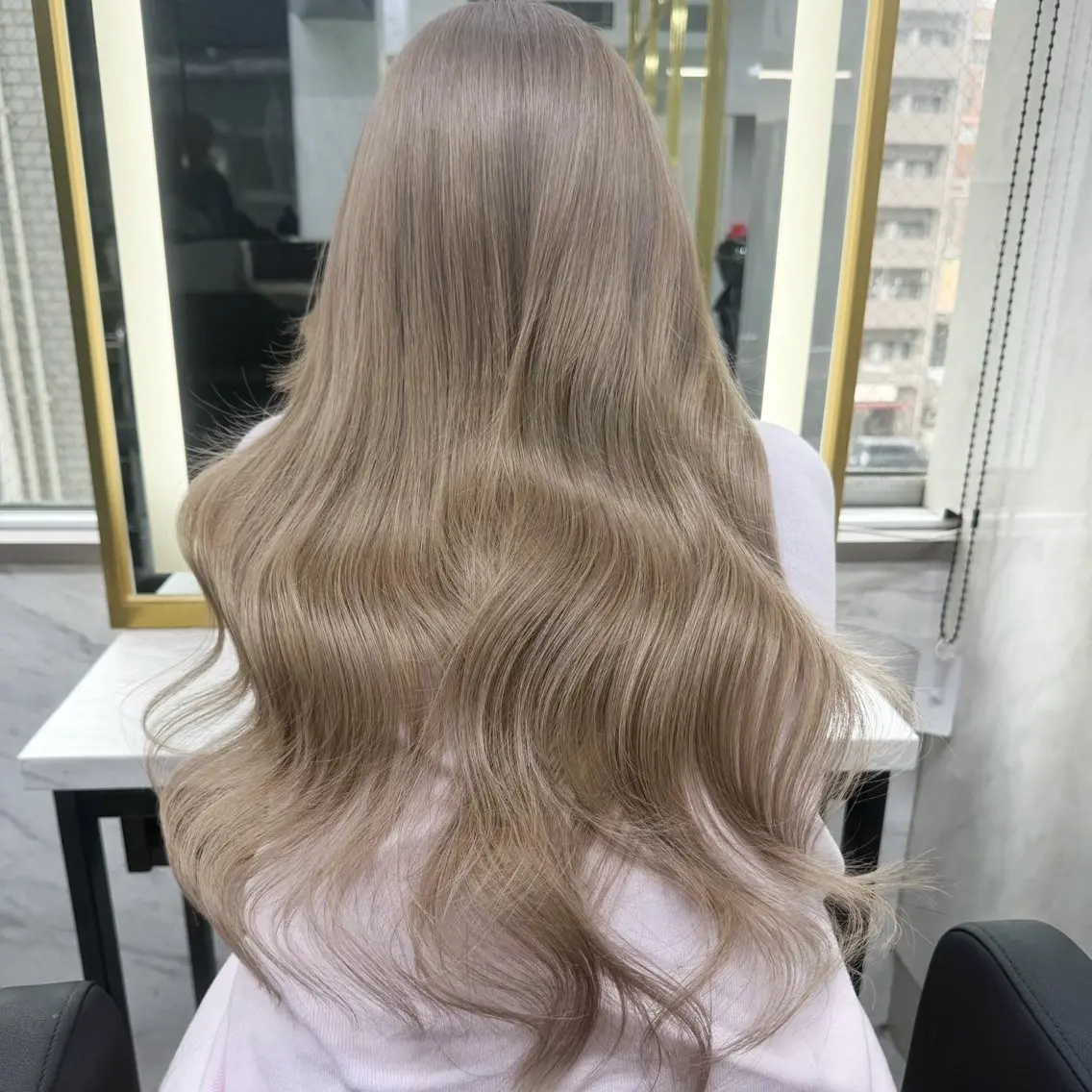 ロング カラー シールエクステ ハイトーンカラー エクステ ヘアカラー エクステ シールエクステ特化 ハイトーン、NANAのヘアスタイル