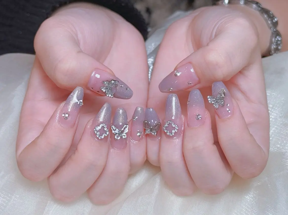 ネイル Lucky Nail Salonのネイルデザイン