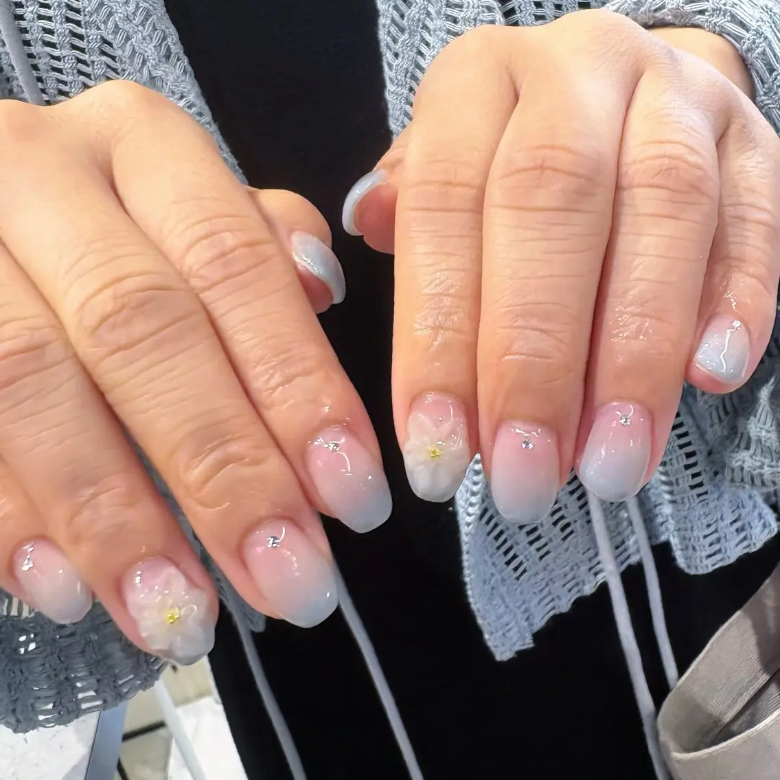 ネイル フラワーネイル グラデーション 持ち込み Ayu ‪ꕤ︎︎｡°⋆のネイルデザイン