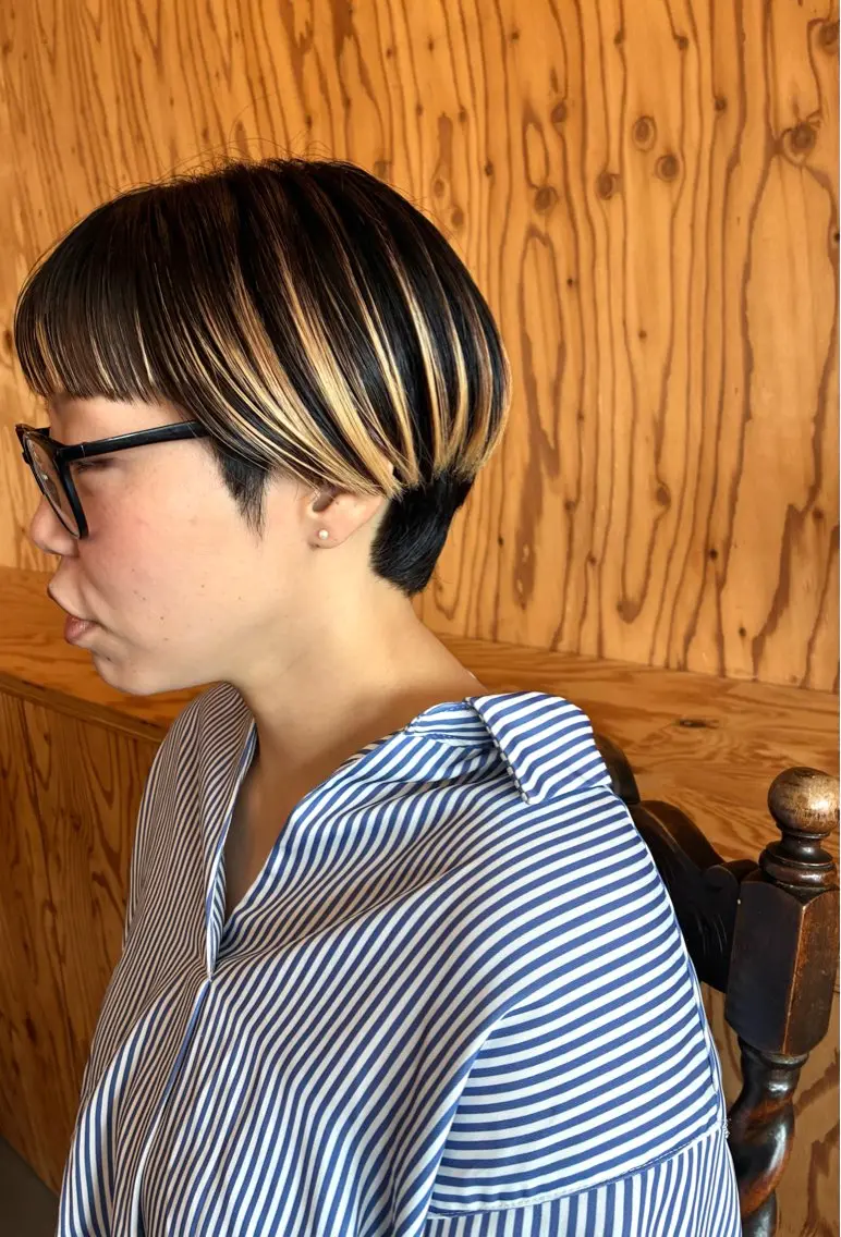 ショート カラー カット ヘアカラー トリートメント OCHIAI KEISUKEのヘアスタイル