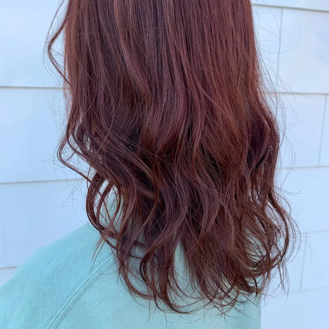 セミロング カラー 眞名子 瑞紀のヘアスタイル
