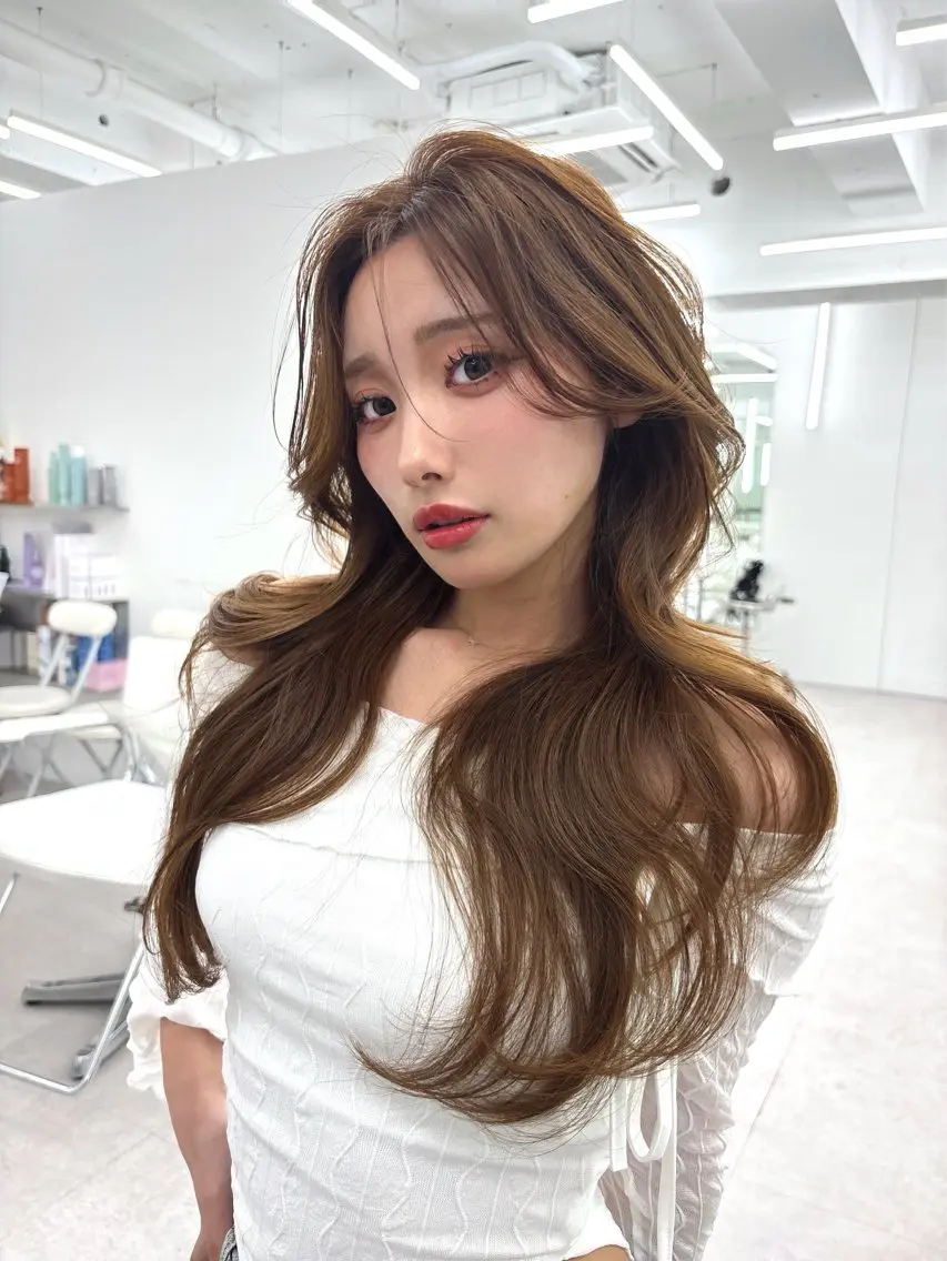 ロング アッシュ ボブ くびれヘア 顔まわりレイヤー 顔周りカット 盛れる顔周り✨韓国式 レイヤーkanatoのヘアスタイル