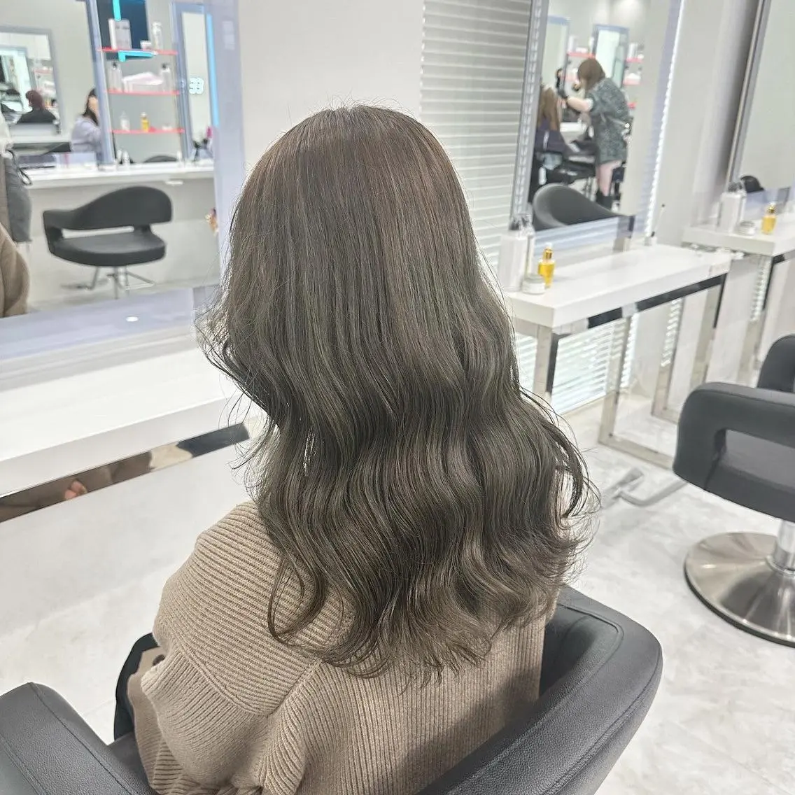 カラー *銀座アカデミー🤍 トレンドヘアモデルのヘアスタイル