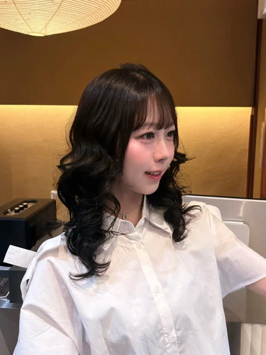 セミロング カラー 透明感カラー レイヤーカット ヘアカラー saho ⟡.·のヘアスタイル