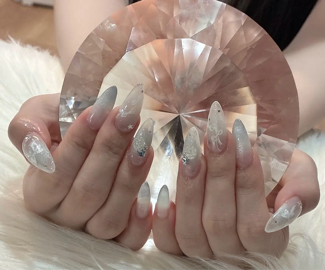 ネイル LoaChaton kaeのネイルデザイン