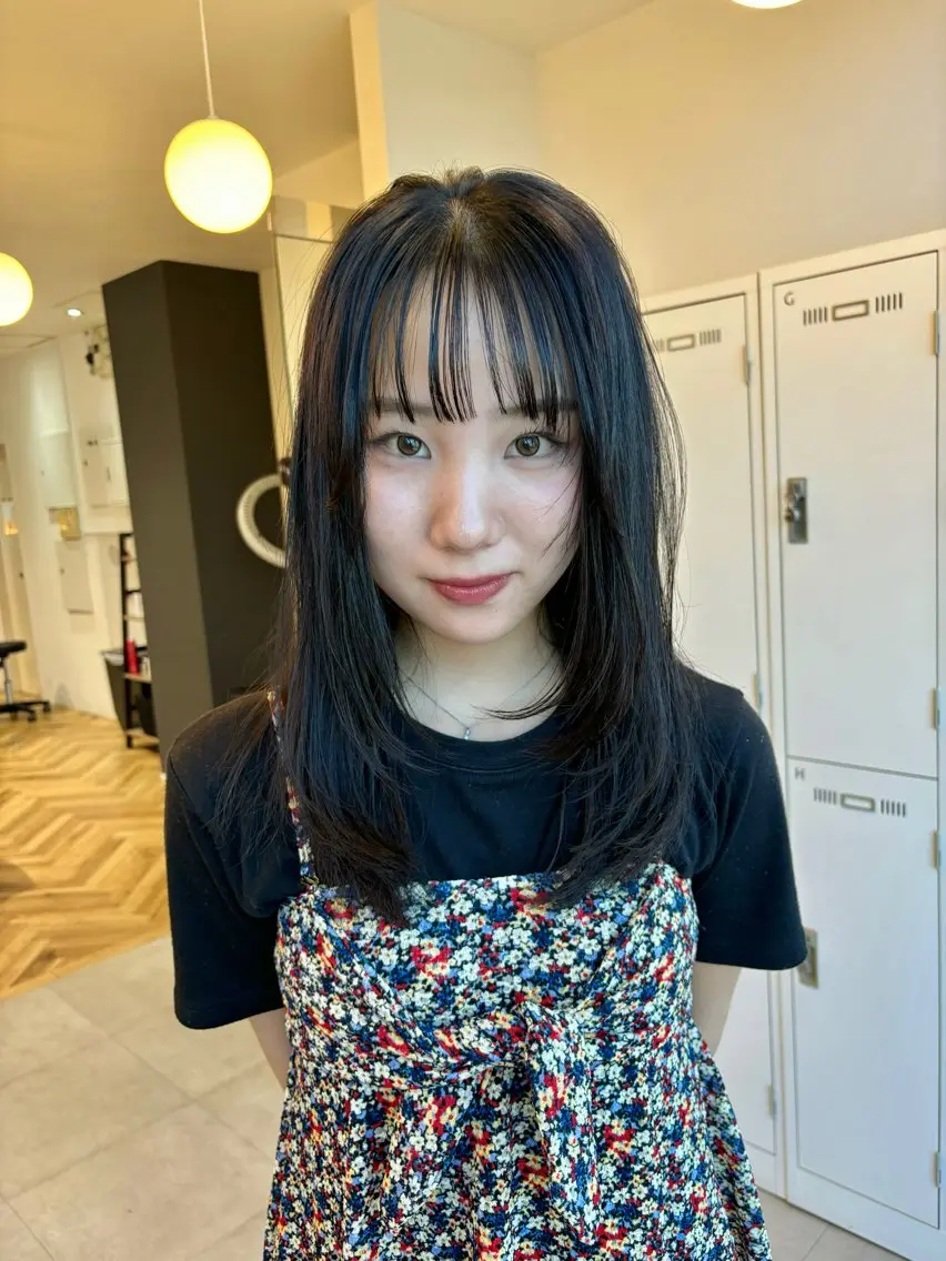 セミロング カラー レイヤーカット 増井 彩乃のヘアスタイル