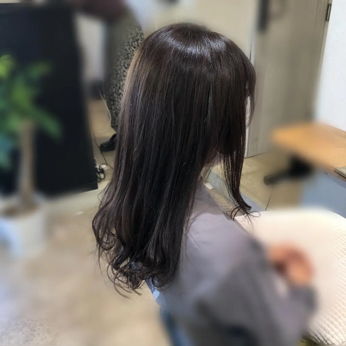 ロング 齋藤 真由のヘアスタイル