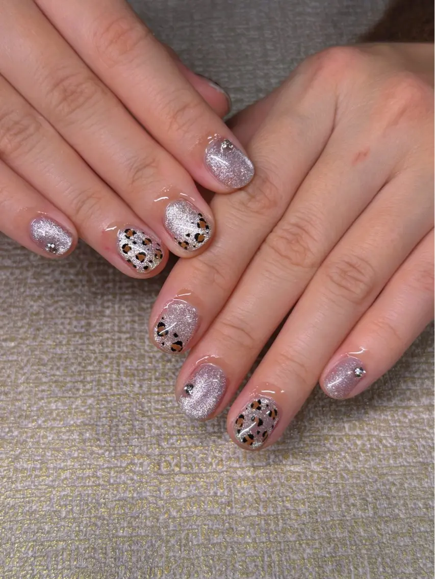 ネイル ハンドネイル Betty nail サロンのネイルデザイン