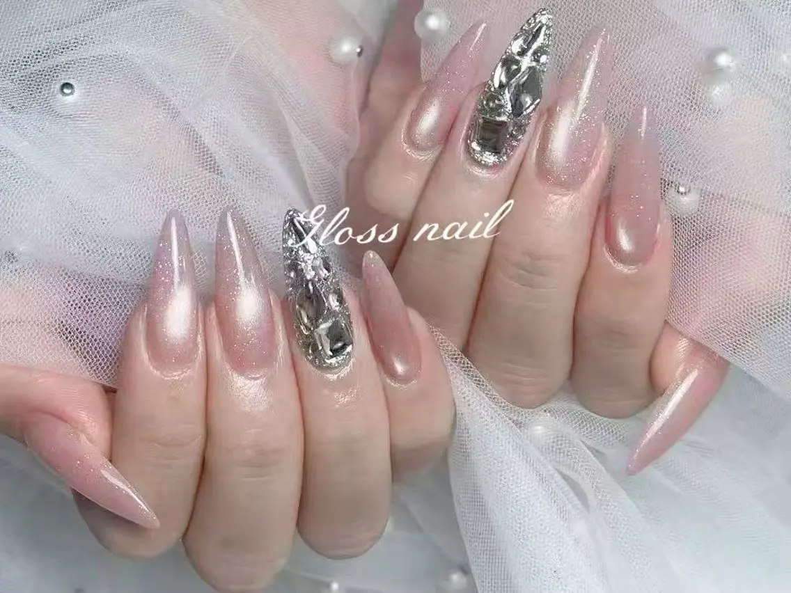 ネイル ハンドネイル ゆり🌷 gloss nailのネイルデザイン