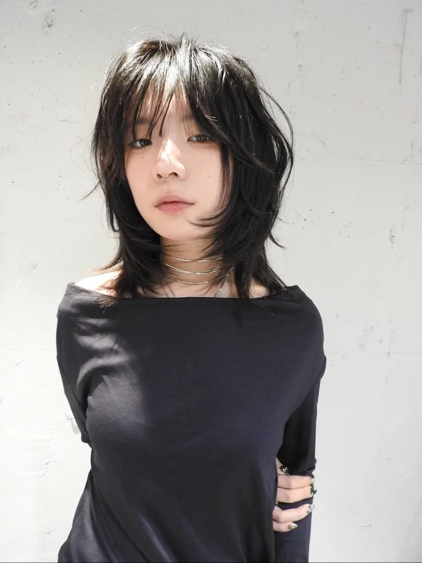 ミディアム レイヤーカット レイヤー特化 🎵kouki🎶のヘアスタイル