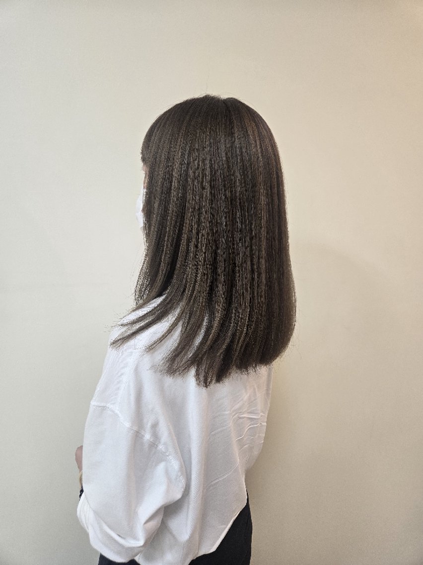 セミロング 稲島 弘子のヘアスタイル