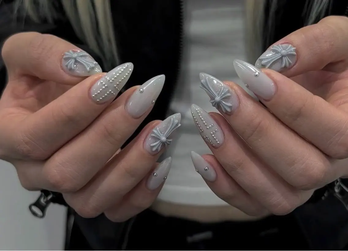 ネイル オーロラネイル べっ甲ネイル チークネイル 成人式 長さ出し ハンドネイル ハンドケア For you. Nail Salonのネイルデザイン