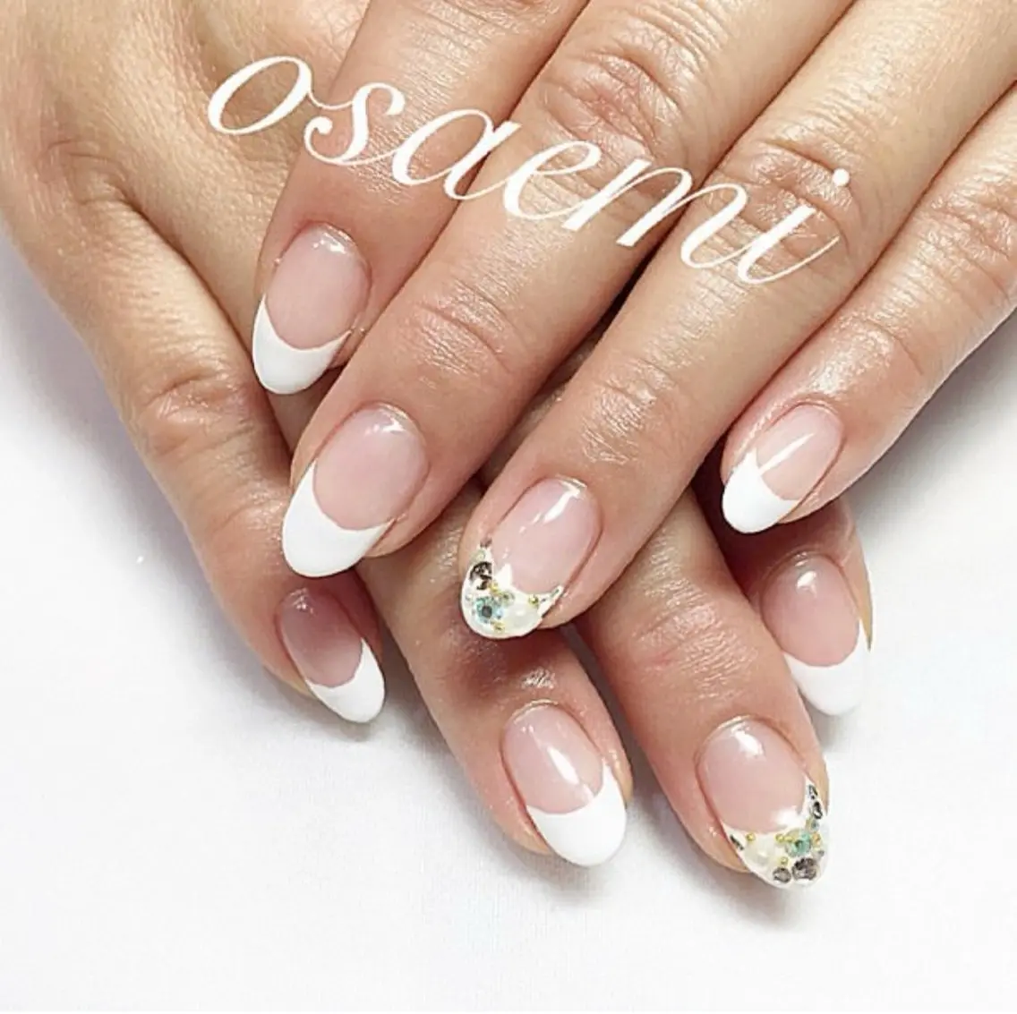 ネイル チークネイル フラッシュネイル フレンチネイル グラデーション ラメ(グリッター) ハンドネイル osa emiのネイルデザイン