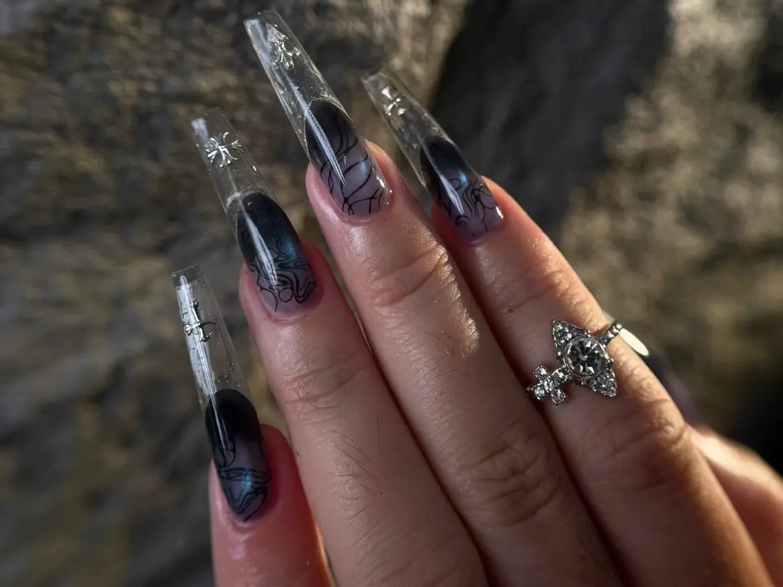 ロング ティキ Pono Nailsのネイルデザイン