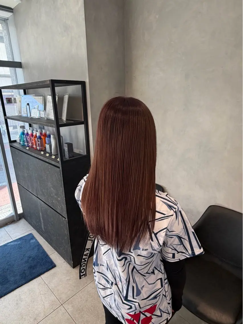 セミロング パープルカラー 安藤 美夢のヘアスタイル