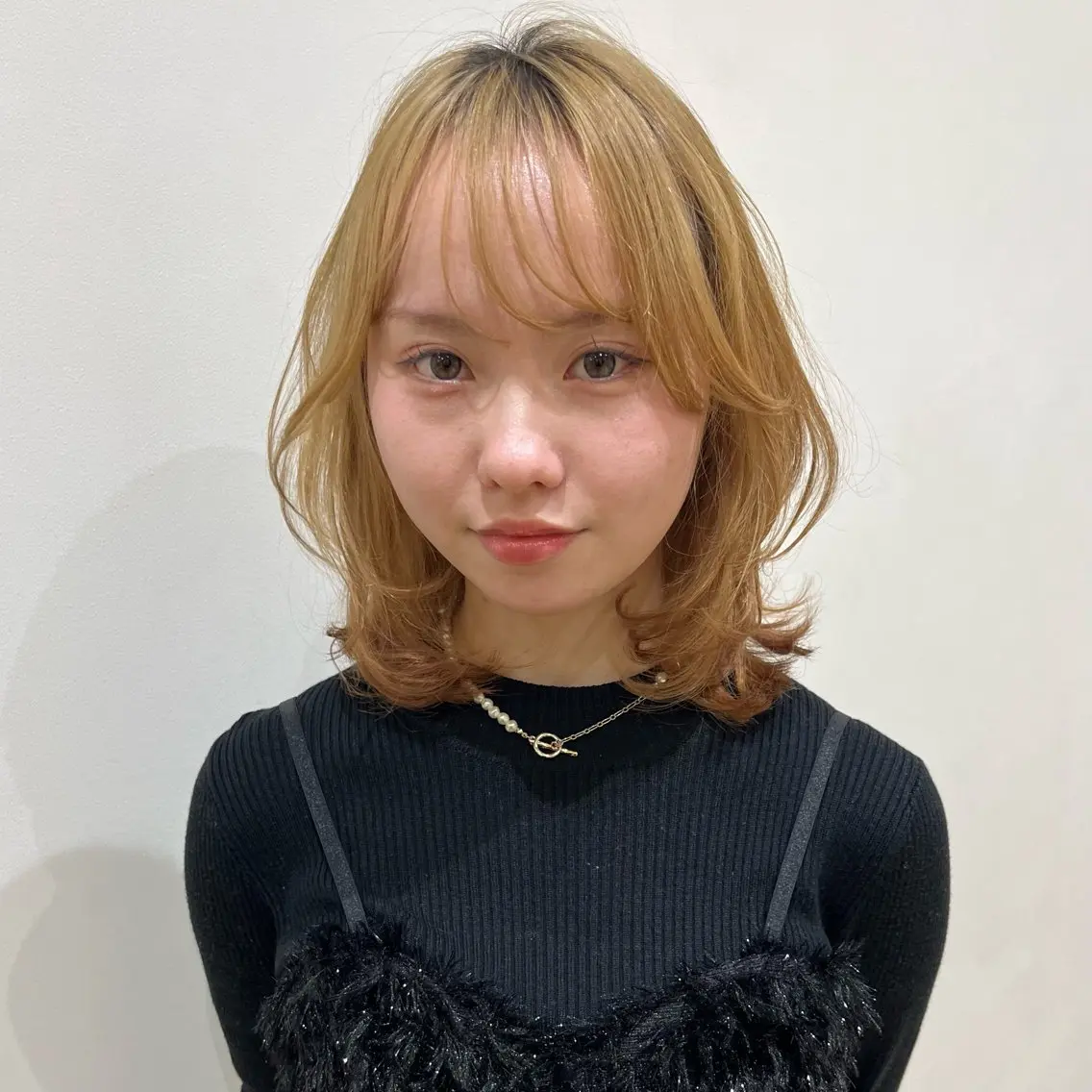 ミディアム レイヤーカット 宮成 佳歩のヘアスタイル