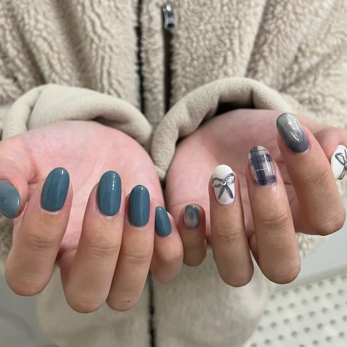 ネイル グリーン ハンドネイル vegh. nail/阿波座のネイルデザイン