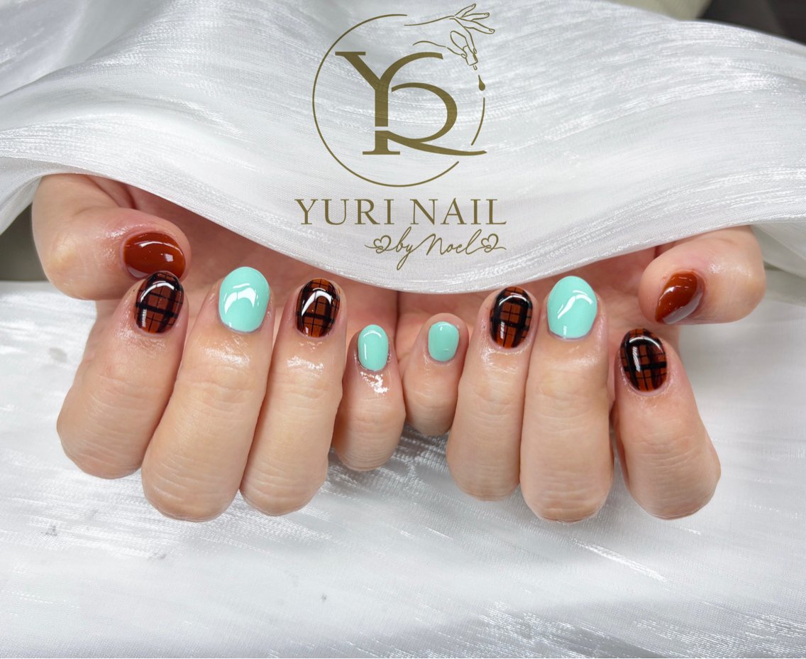 ネイル ハンドネイル フットネイル ハンドケア YURI Nail NARITAのネイルデザイン