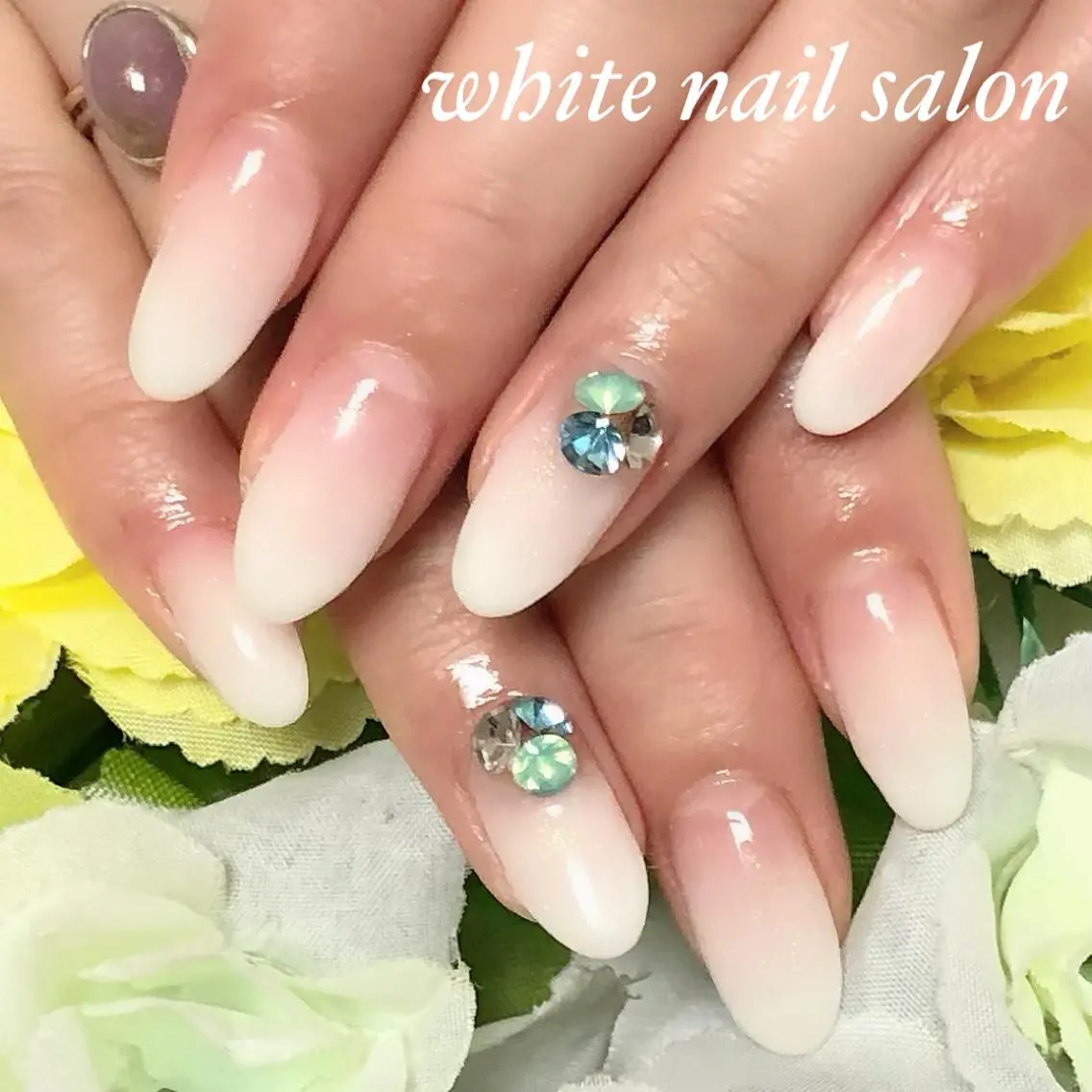 ネイル アートネイル フレンチネイル ジェルネイル ハードジェル 持ち込み white nail salonのネイルデザイン