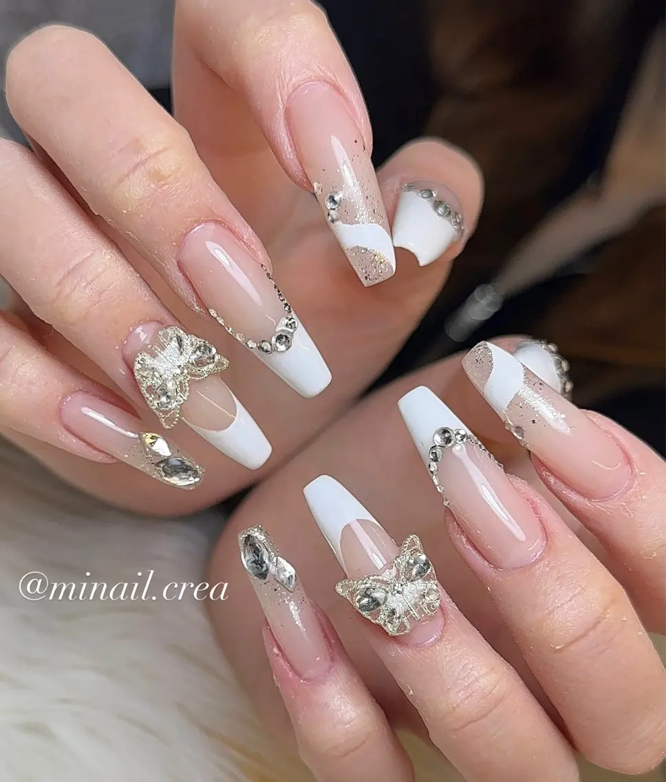 ネイル フレンチネイル グラデーション キラキラネイル ラメ(グリッター) ラメグラデーション ハンドネイル CReA nailのネイルデザイン
