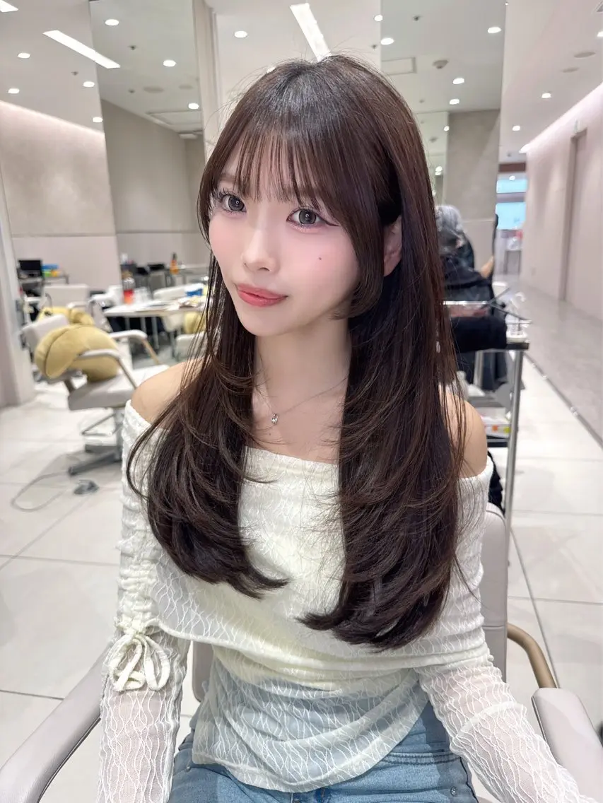 ロング カラー カット ヘアカラー トリートメント ヘッドスパ ヘアセット 韓国ヘア/レイヤー/ 顔まわり/りょーとのヘアスタイル