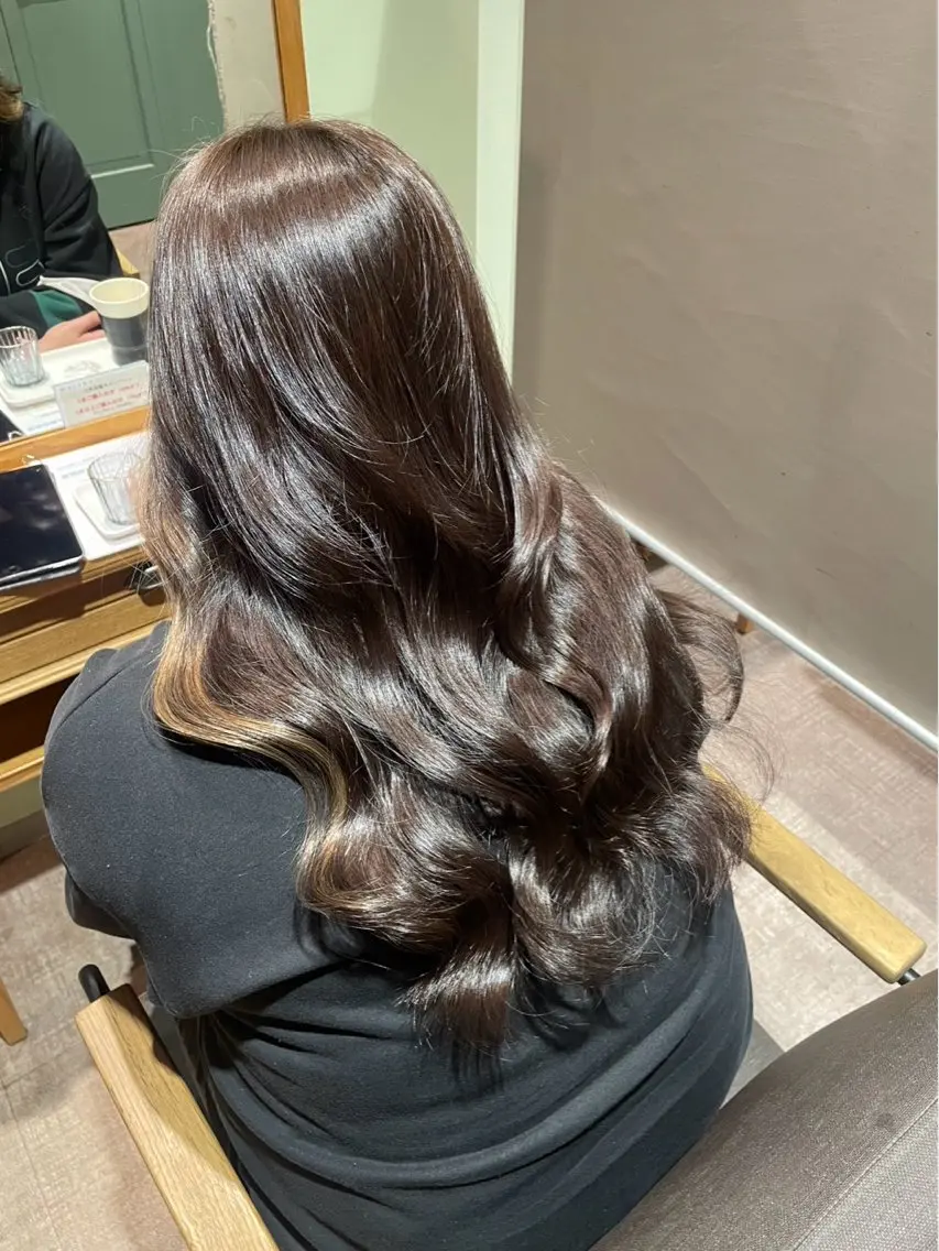 ロング カラー 濱本 樹蘭のヘアスタイル