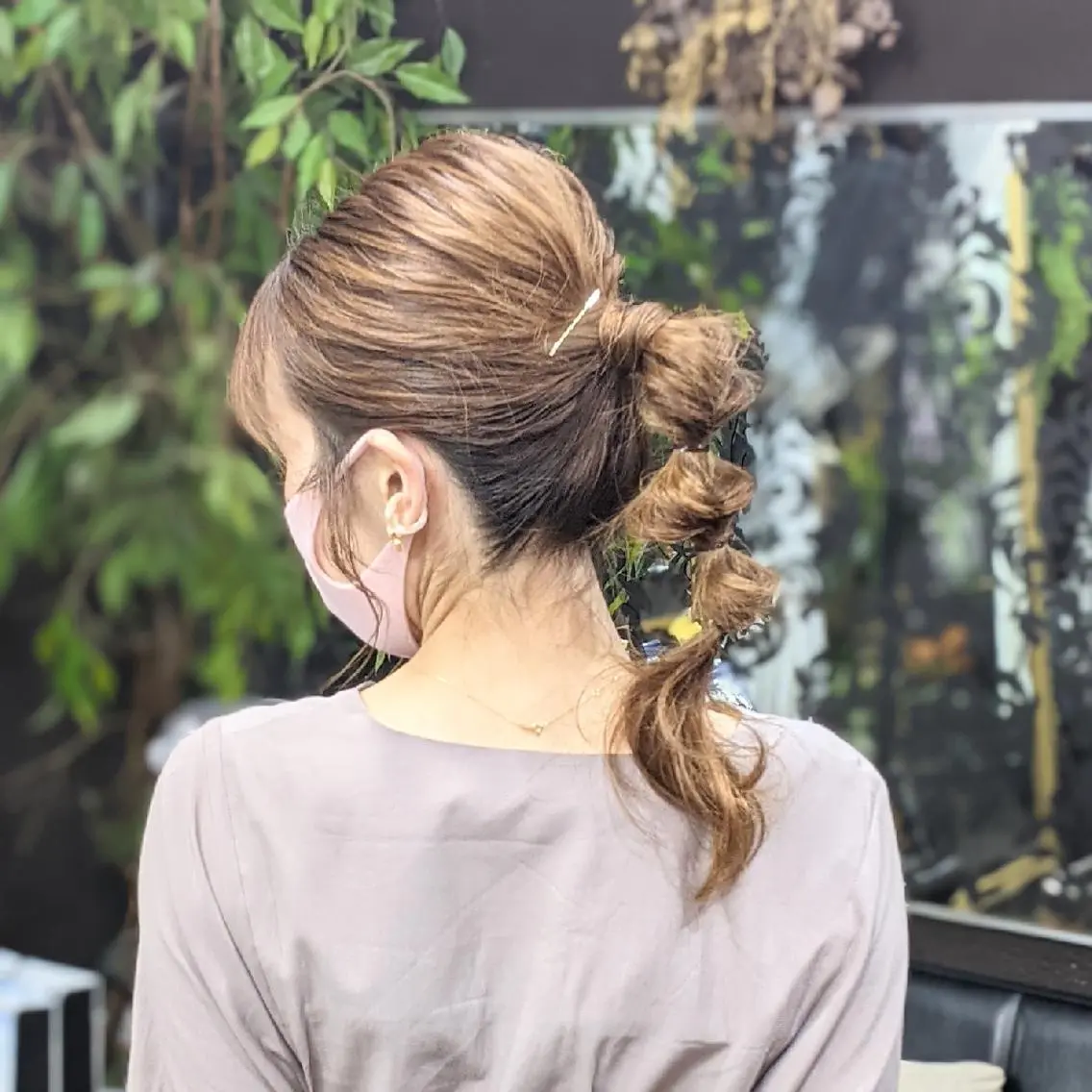セミロング ヘアアレンジ ポニーテール HIKARI＠ Ruheplatzのヘアスタイル
