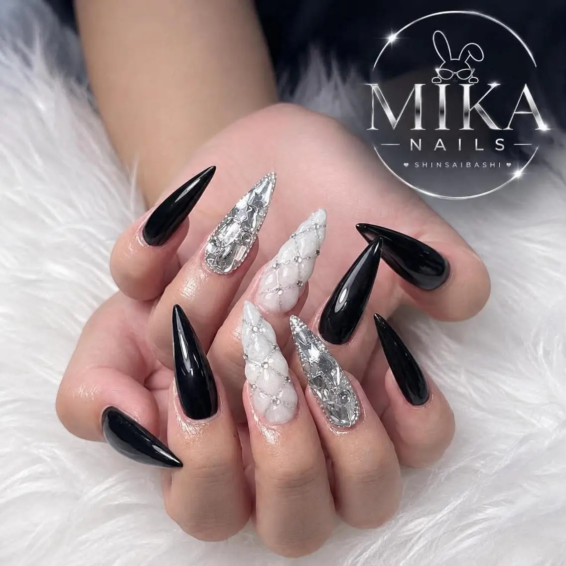 ネイル アートネイル チークネイル ドット フットネイル フレンチネイル ハンドネイル Mika Nails 心斎橋のネイルデザイン