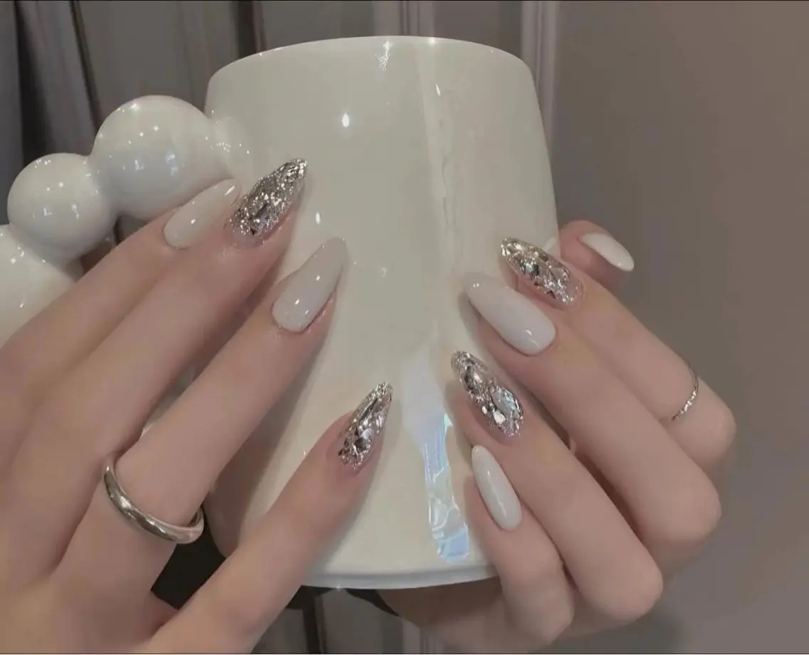 ネイル 長さ出し フットネイル ジェルネイル 韓国ネイル マグネットネイル ハンドネイル YMT NailStudioのネイルデザイン