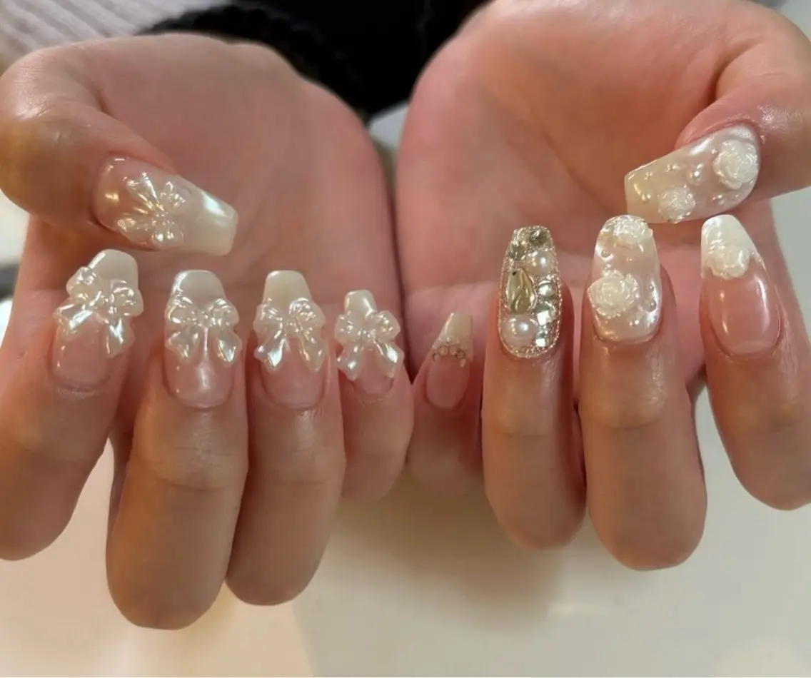 ネイル グラデーション キラキラネイル ワンカラーネイル 冬ネイル Jenn Nail Salonのネイルデザイン