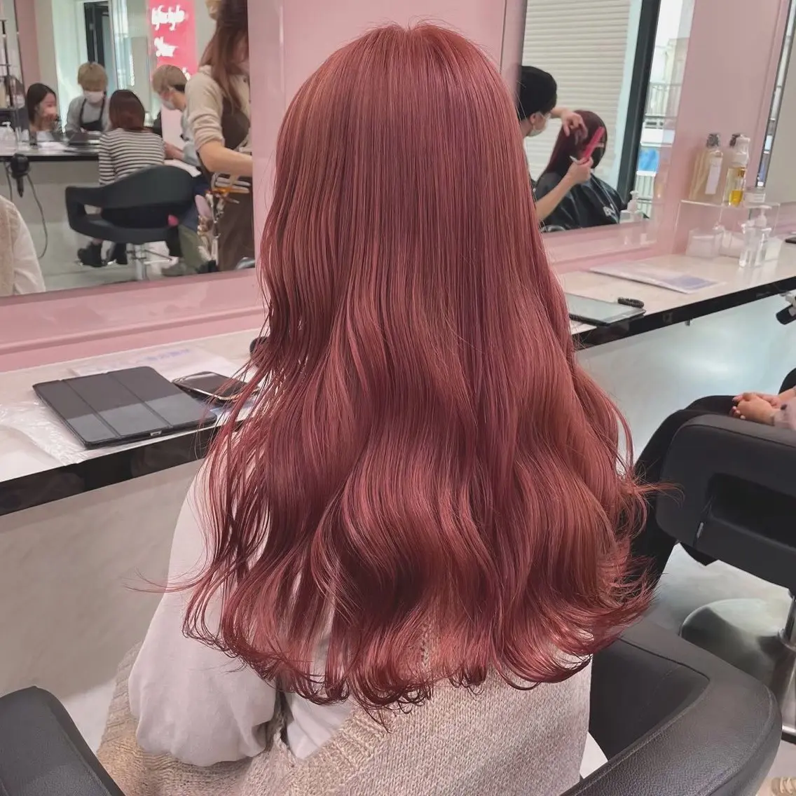 ロング カラー ヘアカラー ♥️韓国風透明感 暖色misa♥️のヘアスタイル