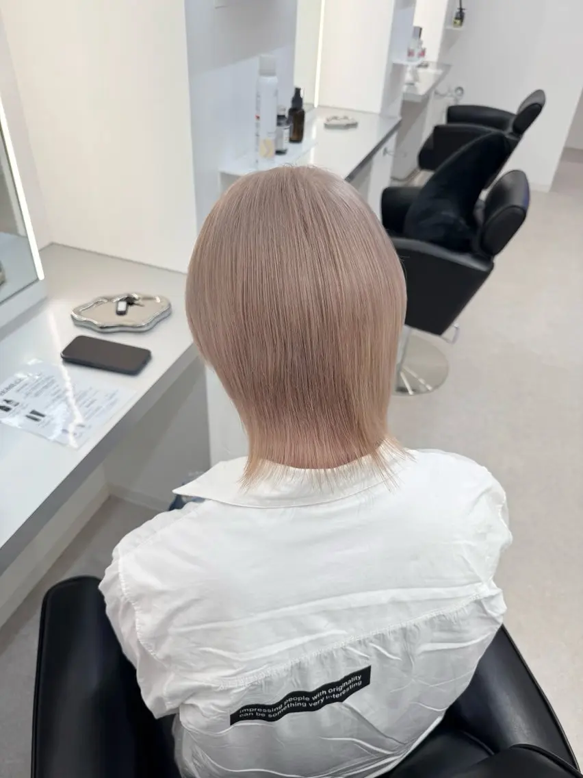 ショート カラー ヘアカラー トリートメント ブリーチ/艶カラー 💎koharu💎のヘアスタイル