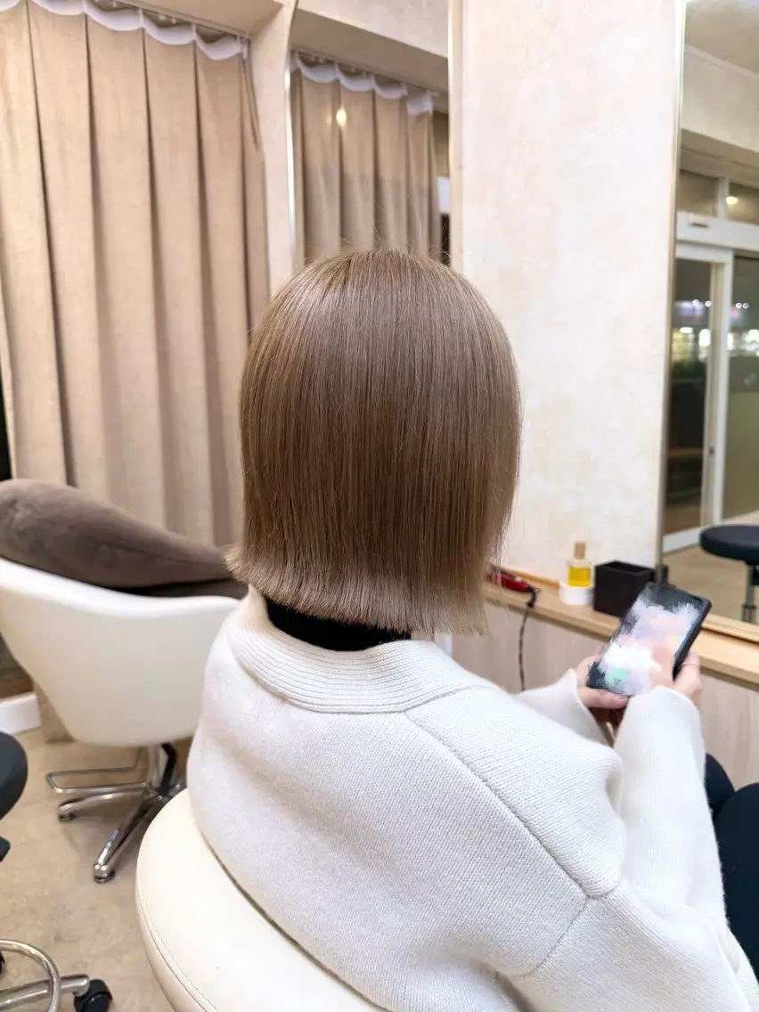 カット💇🏻‍♀️➕ブリーチなしWカラー🥣の写真