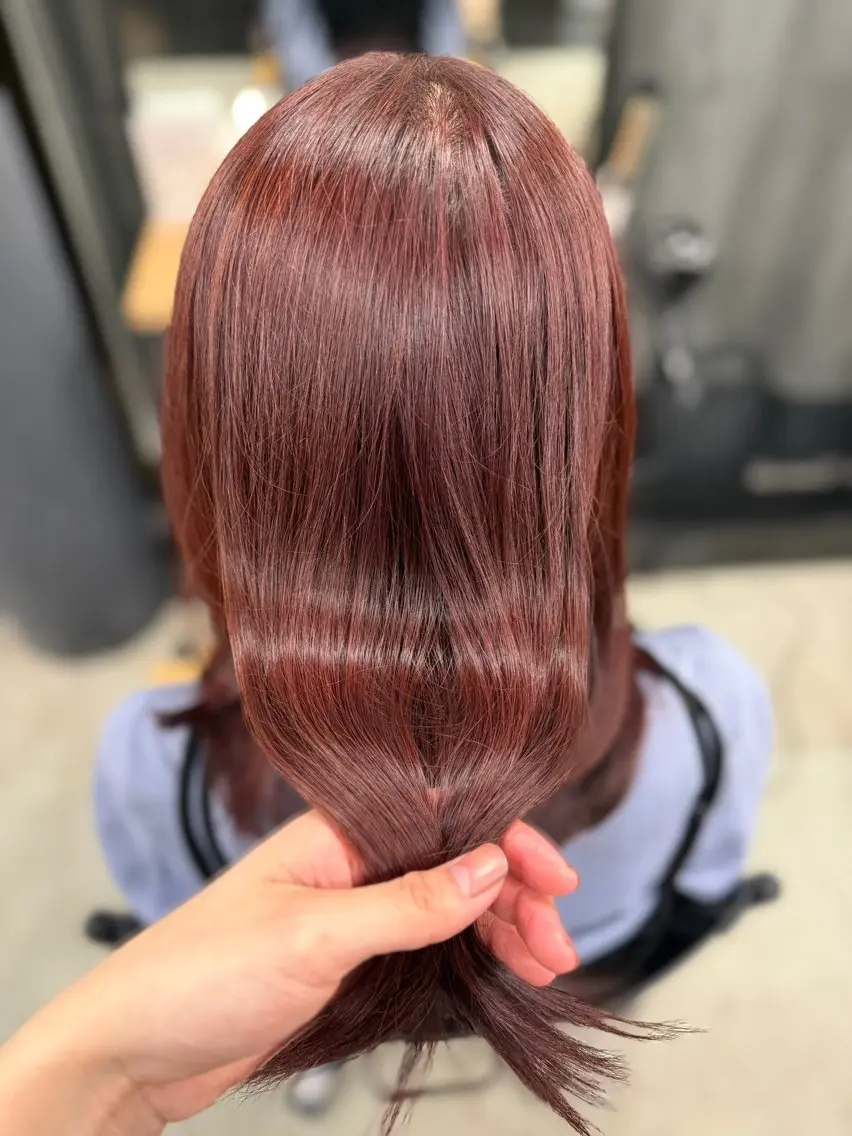 セミロング 高橋 蛍瑠のヘアスタイル