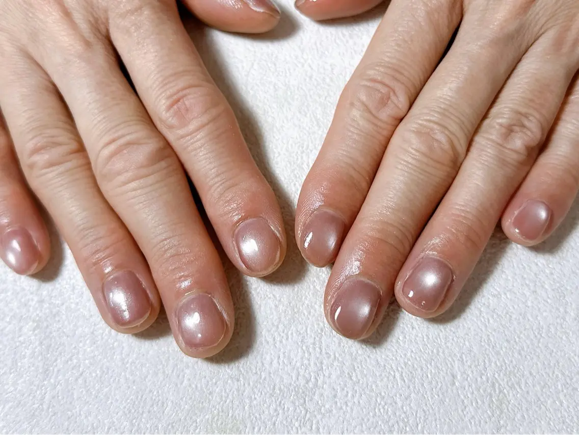 ネイル アニマル柄 オーロラネイル フットネイル フレンチネイル ジェルネイル ハンドネイル mogu nailのネイルデザイン