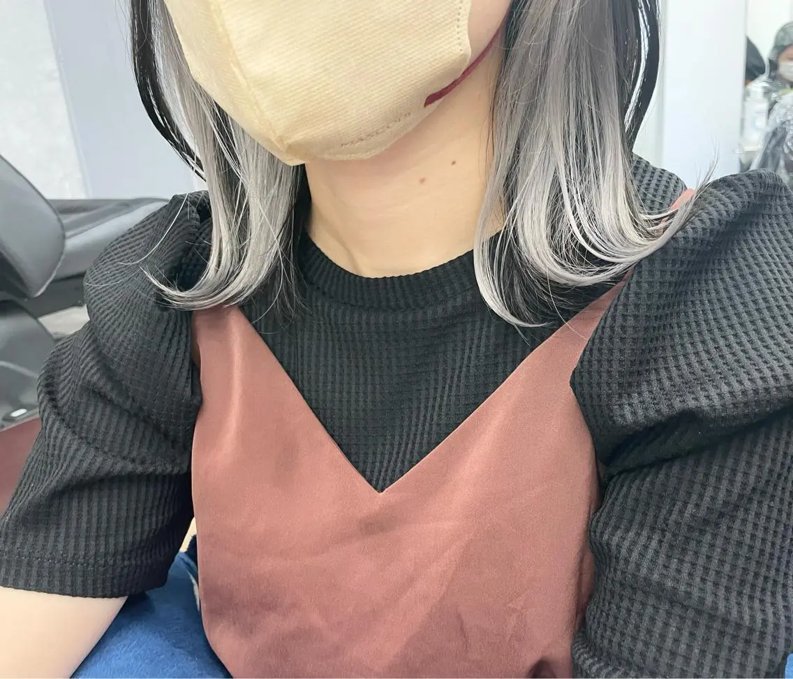 ショート カラー ブリーチ イヤリングカラー ヘアカラー 湯田実津希🤎 ﾐﾙｸﾃｨ専門のヘアスタイル